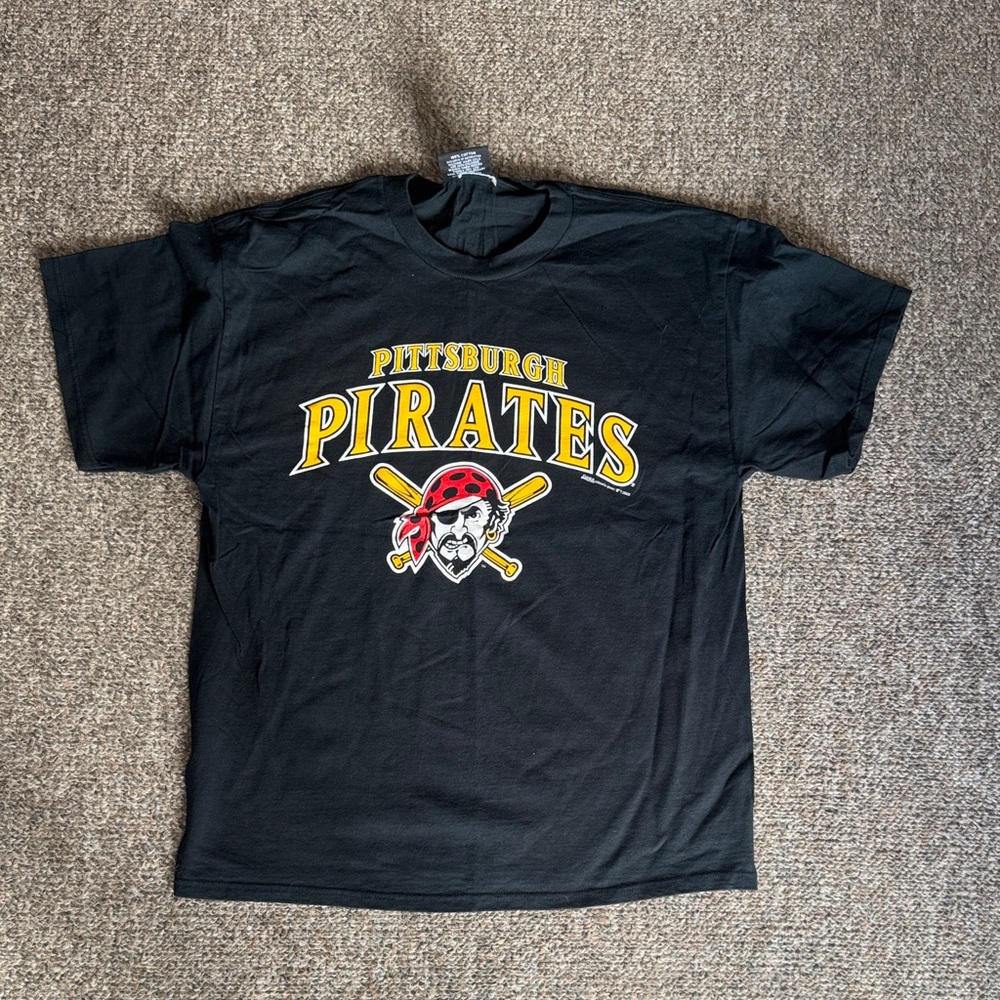 Vintage 2005 Pittsburgh Pirates Black T-Shirt